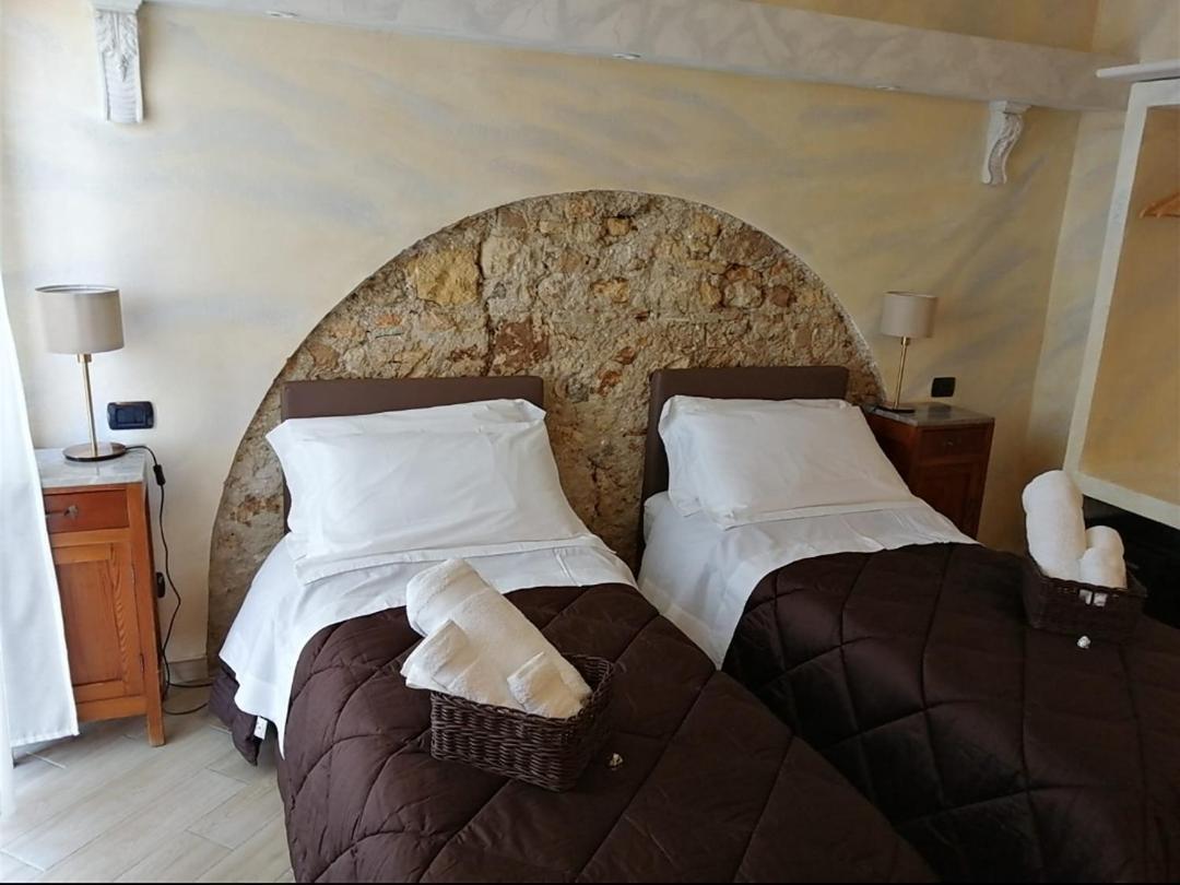 Bed and Breakfast Lo Scoglio Dei Volsci Неттуно Экстерьер фото